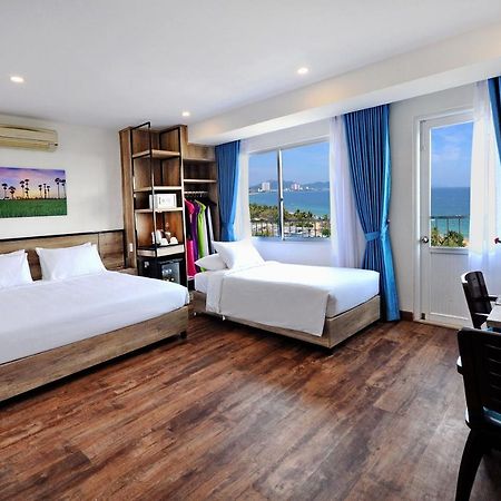Golden Lotus Hotel Нячанг Экстерьер фото
