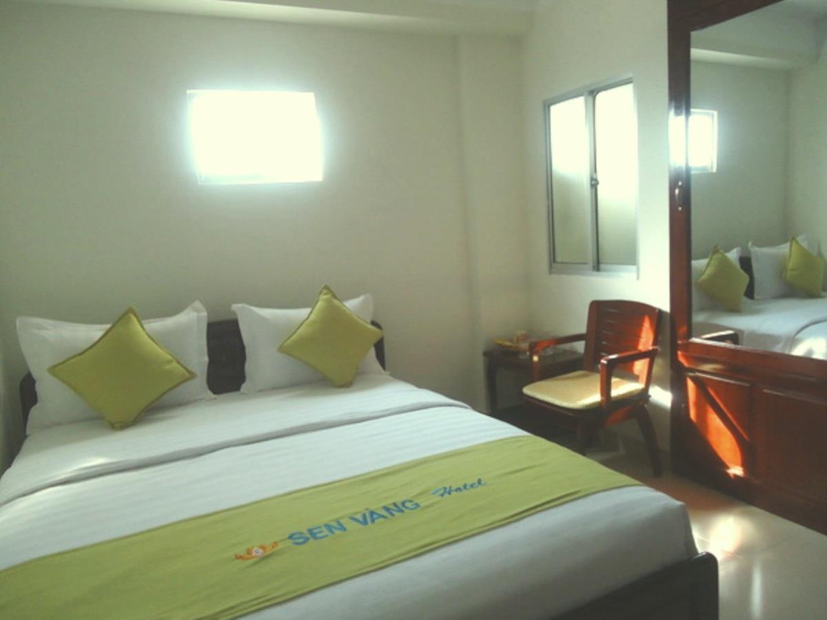 Golden Lotus Hotel Нячанг Экстерьер фото